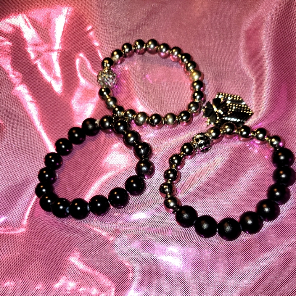 Bracelets - Picture 3 of 4